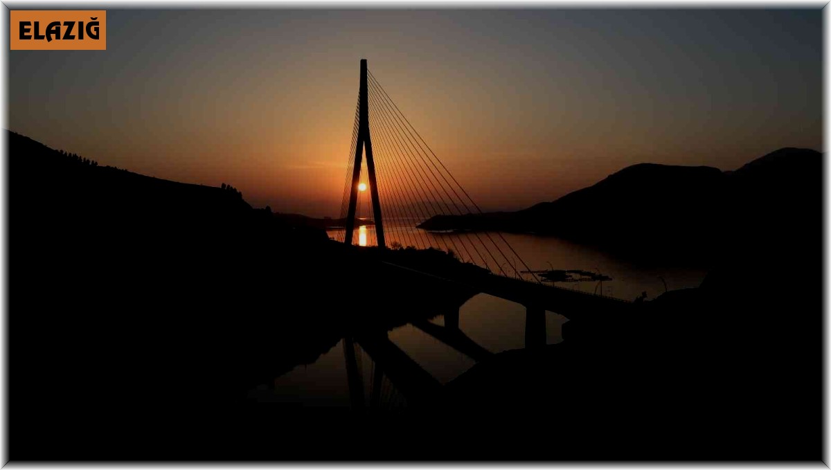 Çelik miktarı ile Eyfel'e eşdeğer Kömürhan Köprüsü'nde günbatımı güzelliği