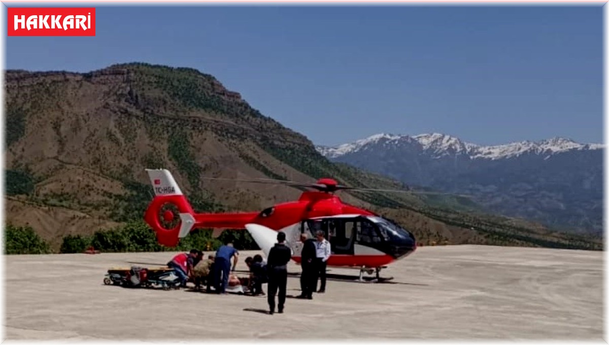 Kalp krizi geçiren hastanın imdadına ambulans helikopter yetişti