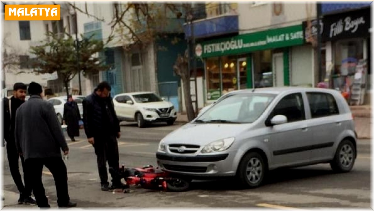 Otomobil ile elektrikli bisiklet çarpıştı 1 yaralı Malatya Haberleri