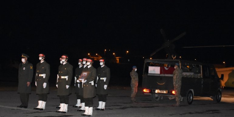 Irak'ın kuzeyinde şehit olan asker için Hakkari'de tören düzenlendi
