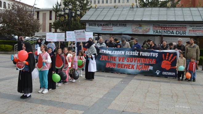 Erzurum'da sağlık çalışanları Gazze için 28 haftadır 'sessiz yürüyüş' yapıyor