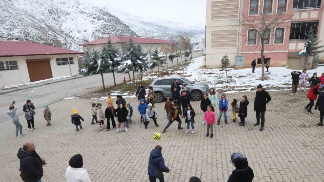 Muş'ta yöresel oyunlarla teknoloji bağımlılığına karşı mücadelede