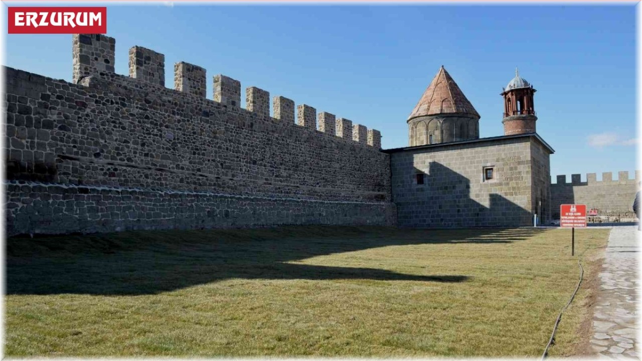 Erzurum Kalesi çok daha güzel