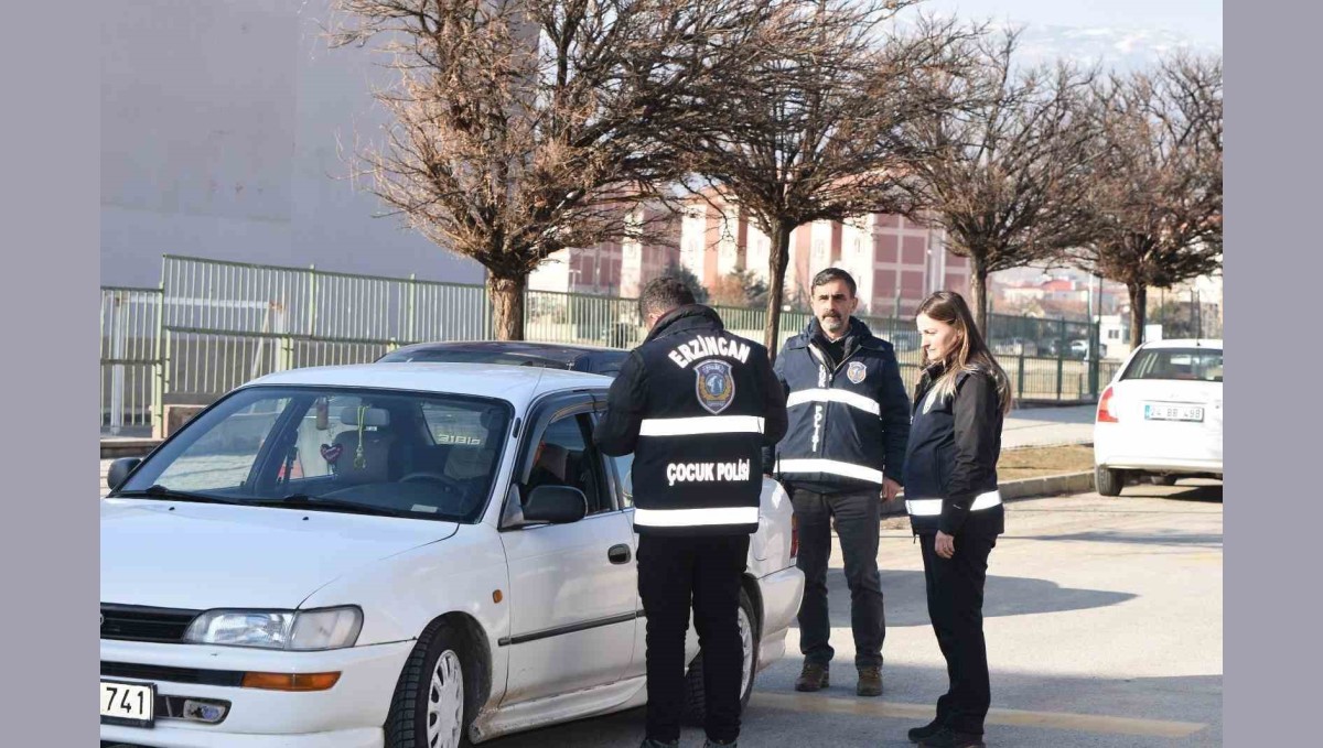 16 ekip 52 personelle Erzincan Emniyeti çocuk ve gençler için sahada