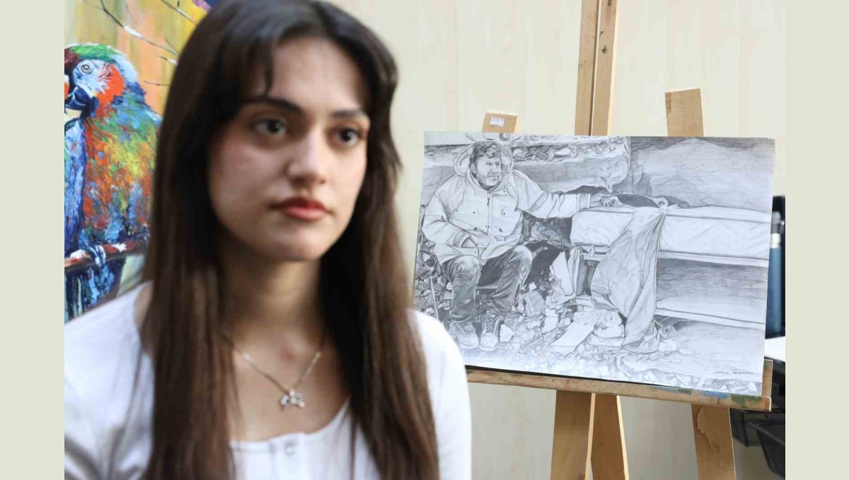 16 yaşındaki depremzede ressam, asrın felaketini sanatıyla yansıttı