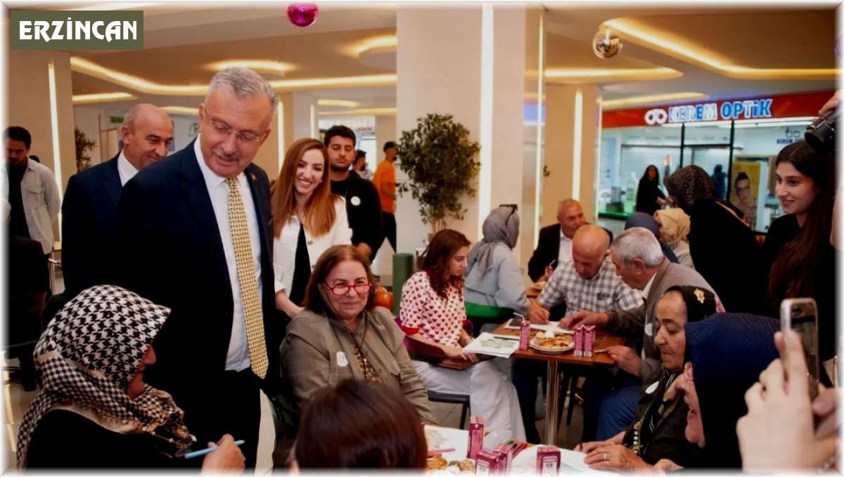 60 yaş üstü öğrenci adaylarına Tazelenme Üniversitesi anlatıldı