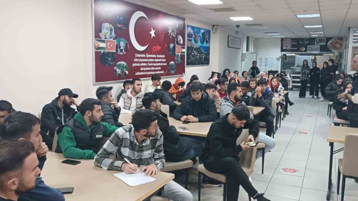 Adilcevaz'da yurtta afet farkındalık eğitimi ve tahliye-yangın tatbikatı