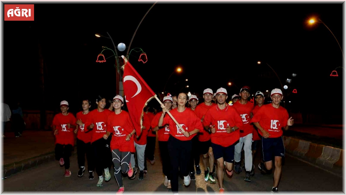 Ağrı'da '15 Temmuz Sancak Koşusu' düzenlendi