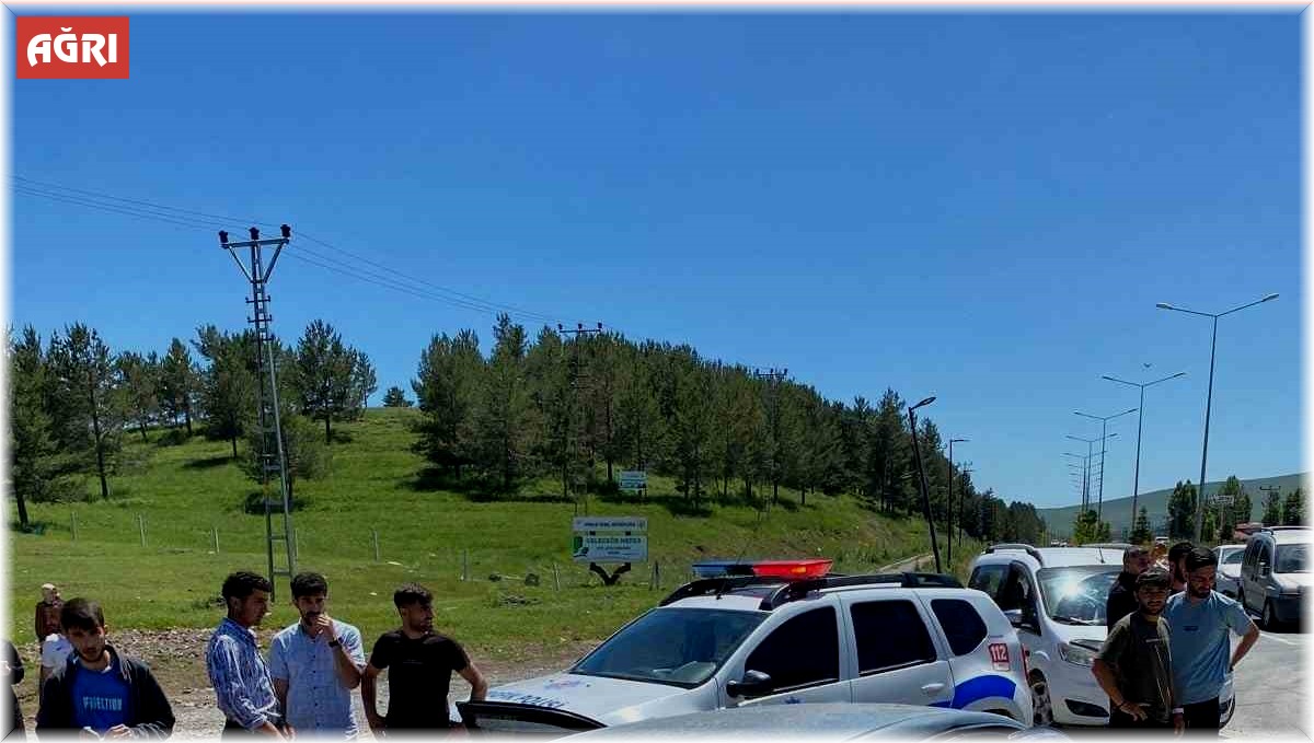 Ağrı'da trafik kazası: 4 yaralı