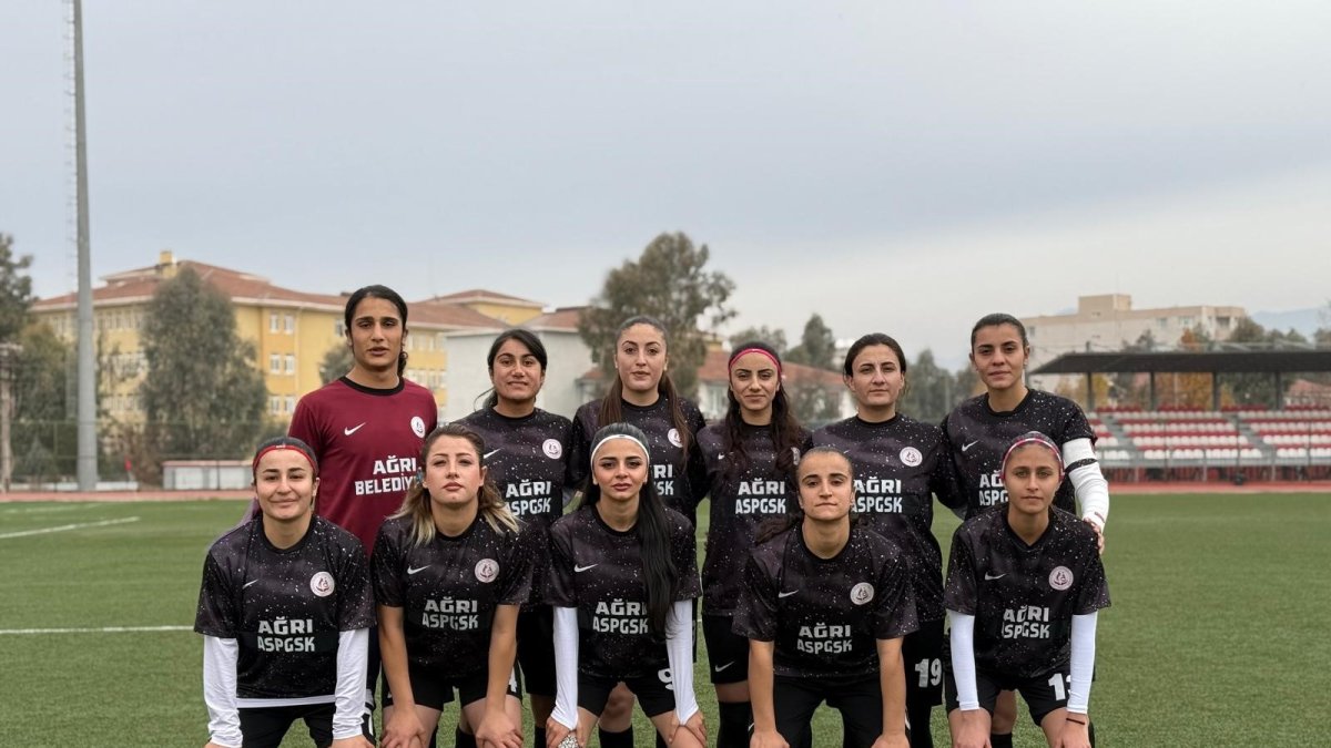 Ağrı Kadın Futbol Takımı, Silopi deplasmanından 2-2'lik beraberlikle döndü