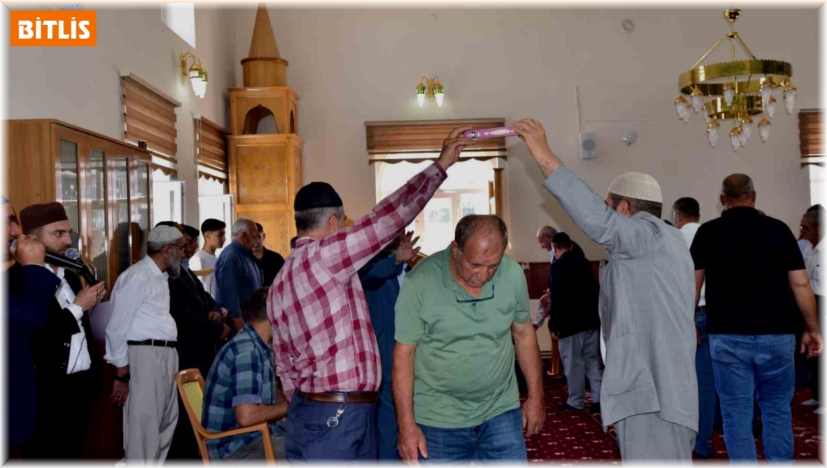 Ahlat'ta husumetli iki aile barıştırıldı