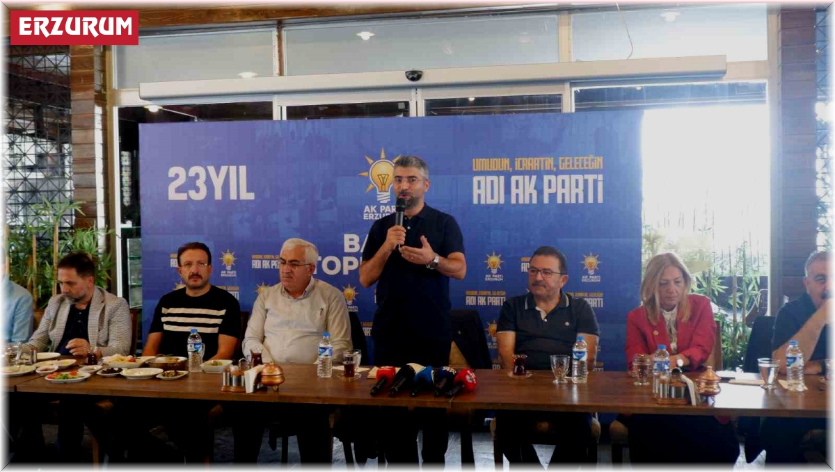 AK Parti Erzurum teşkilatı basınla buluştu