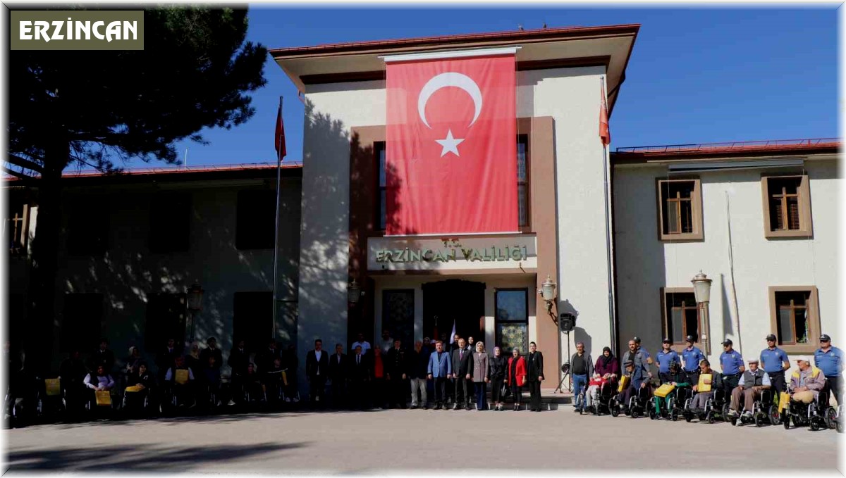 Akülü sandalyeye kavuşan kadın mutluluktan gözyaşlarına boğuldu