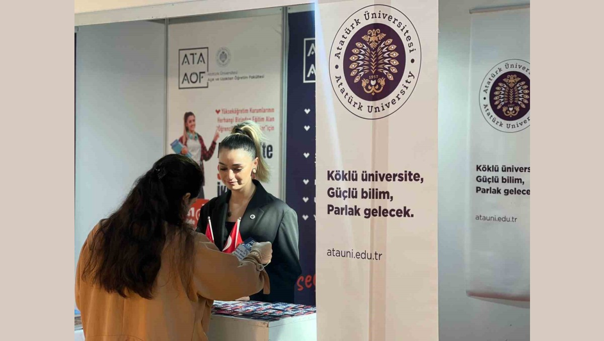 Antalya Erzurum Günlerinde Atatürk Üniversitesi standına yoğun ilgi