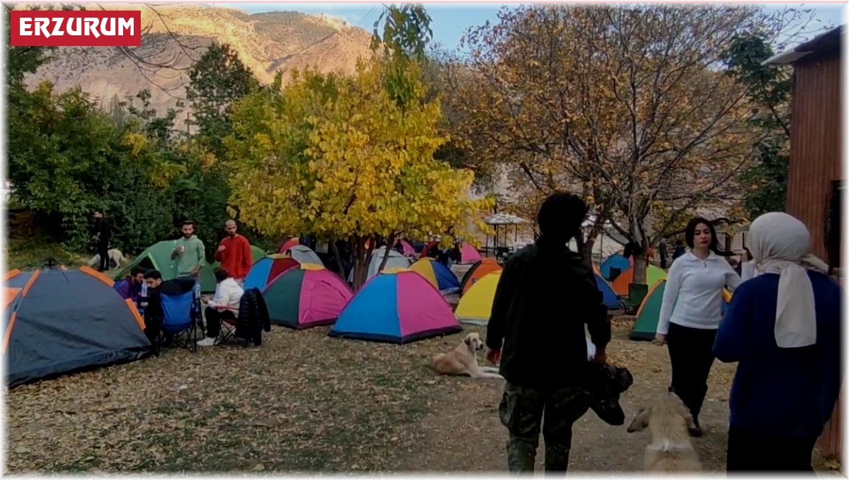 Atatürk Üniversitesi öğrencileri Cumhuriyetin 100. yılını kampta coşkuyla kutladı