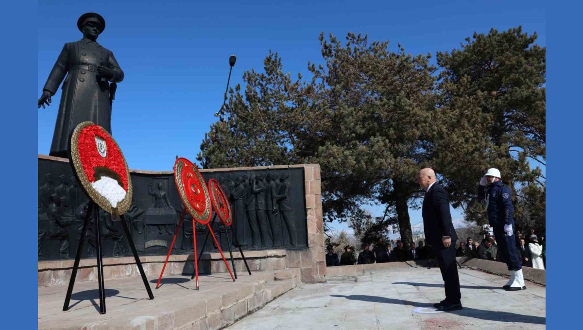 Başkan Sekmen; "12 Mart; Türk'ün tarihinde önemli sayfa, kutlu bir zafer günüdür"