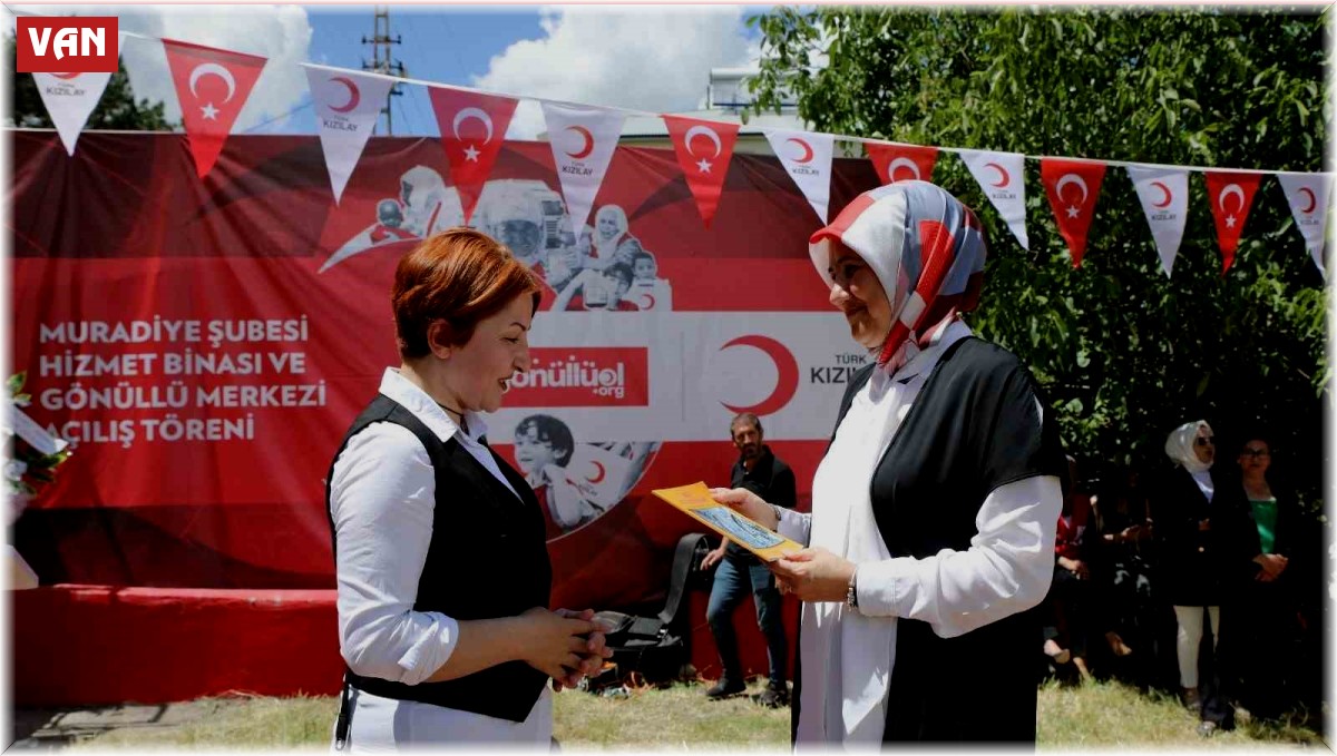 Başkan Yılmaz 'İnci/Deli Suyun Kalbi' kitabını okuyup balık göçünü izledi