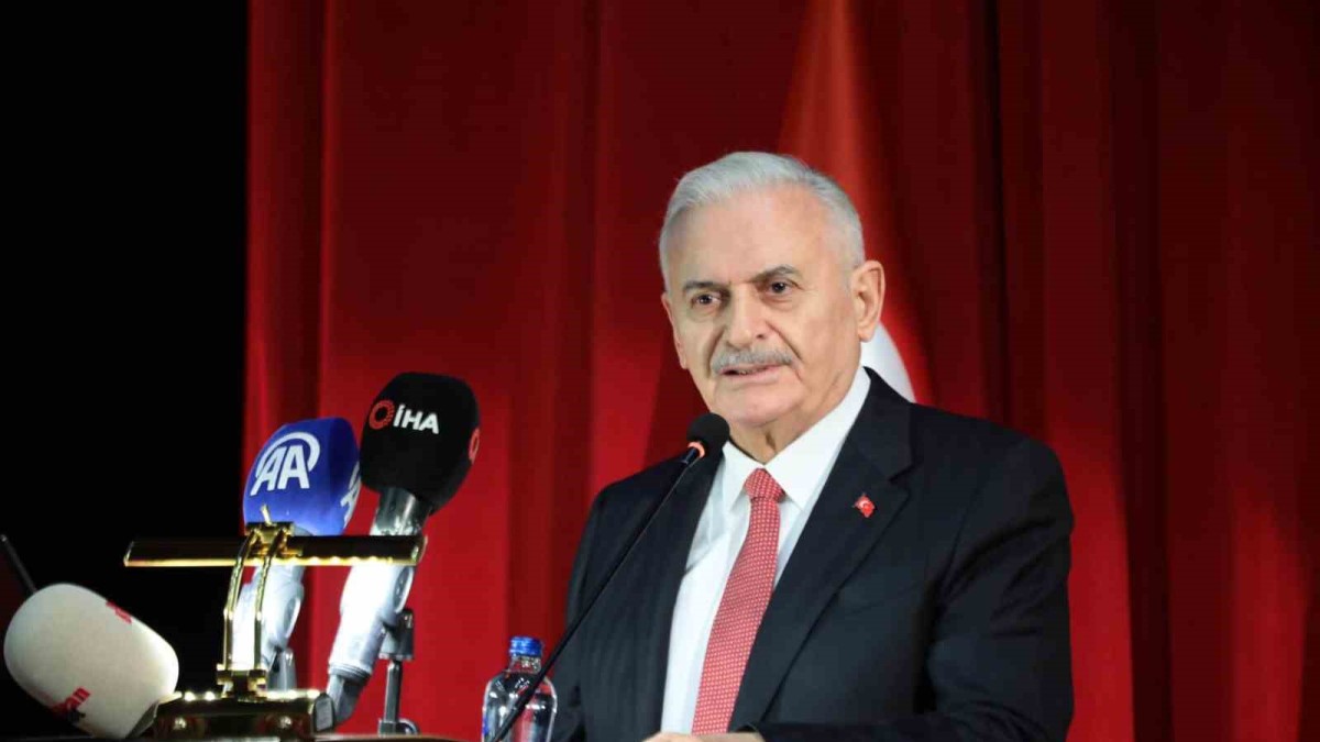 Binali Yıldırım: "THY dünyada ay yıldızlı bayrağı dalgalandıran bir marka"