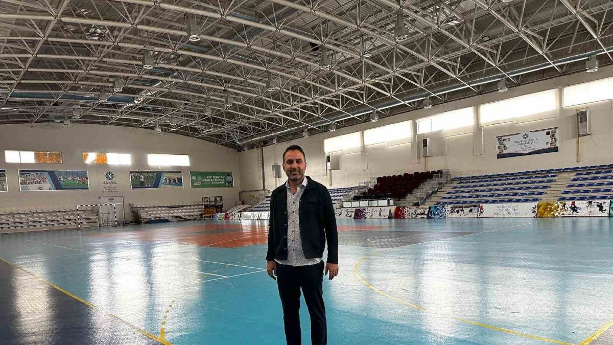 Dadaşlar Futsal Milli Takımını bekliyor