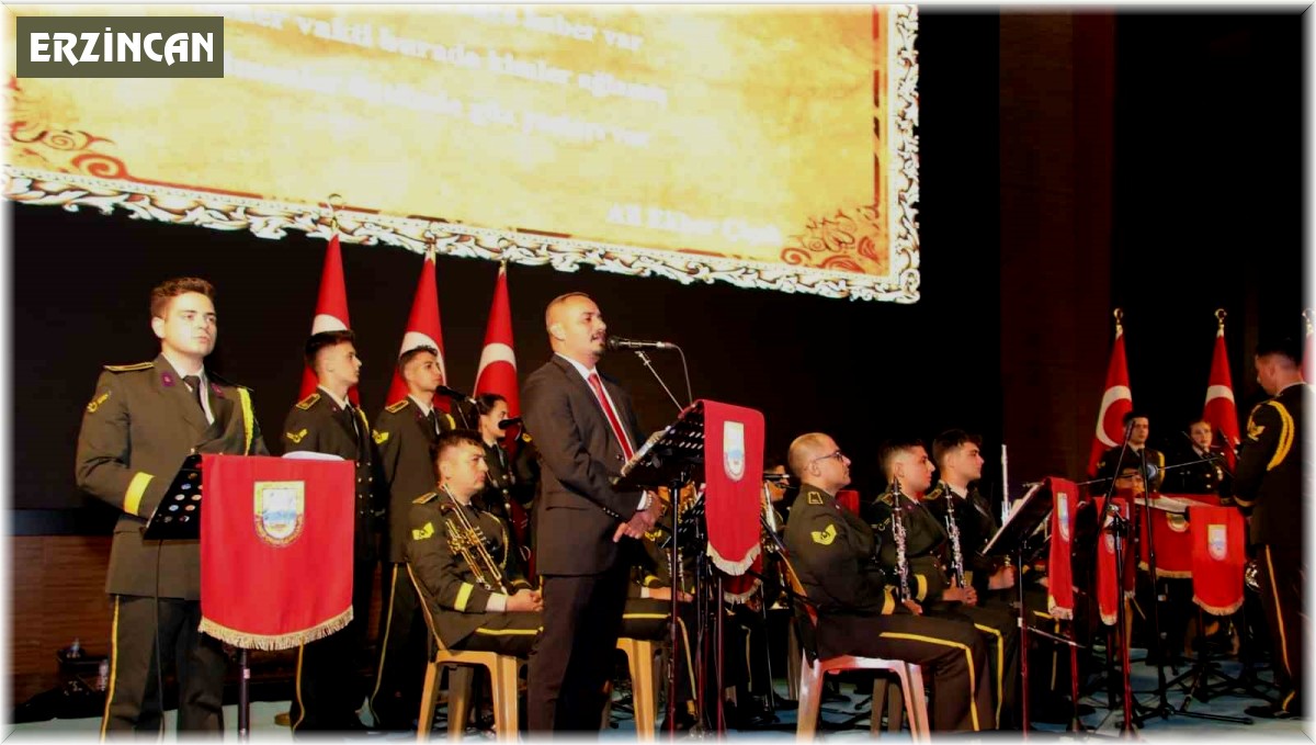 Dörtyol Meydanı'nda 3'üncü Ordu Komutanlığının tarihçesinin ele alındığı oratoryo sahnelendi