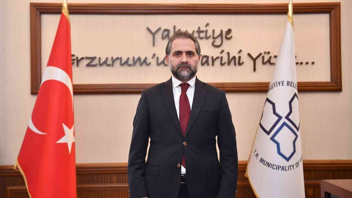 Dr. Mahmut Uçar: "Erzurum Kongresi bir dirilişin, bir uyanışın işaret fişeğidir"