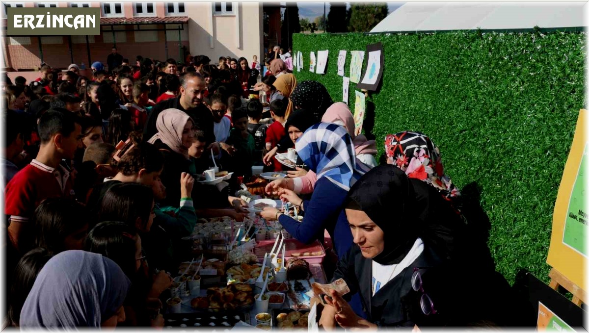 Dünya Gıda Günü Erzincan'da renkli görüntülere sahne oldu