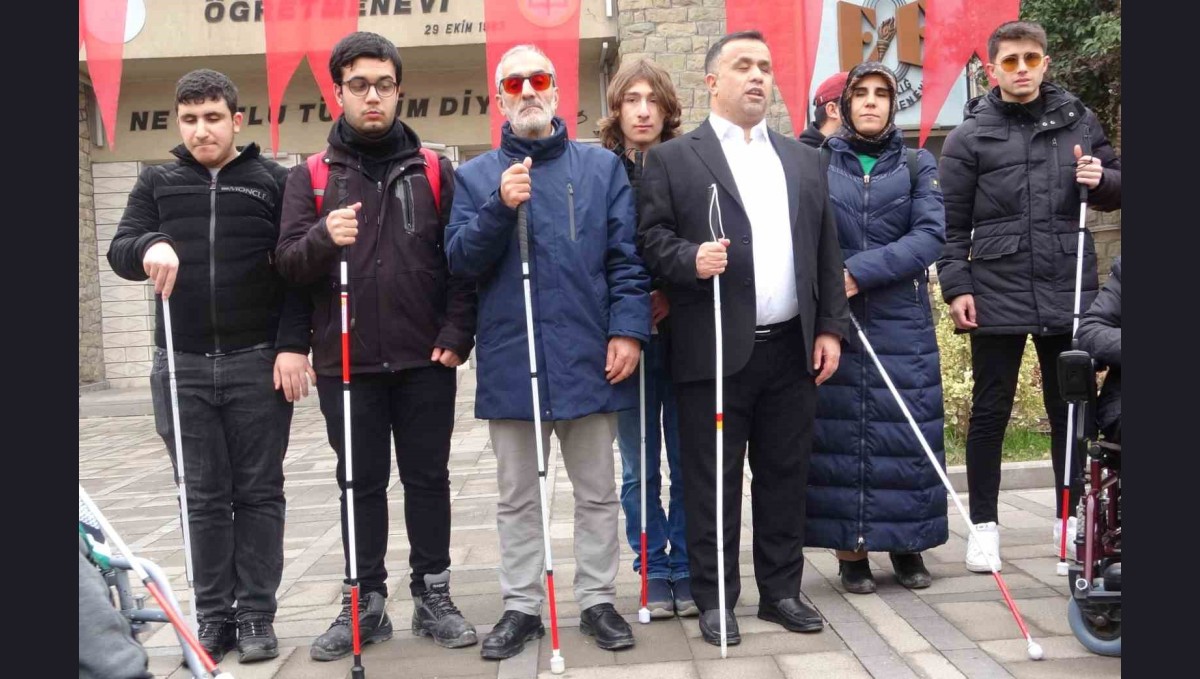 Elazığ'da " Beyaz Baston Dünya Görme Engelli Haftası" etkinliği