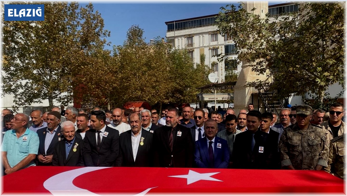 Elazığ'da 70 yaşındaki Kıbrıs gazisi son yolculuğuna uğurlandı