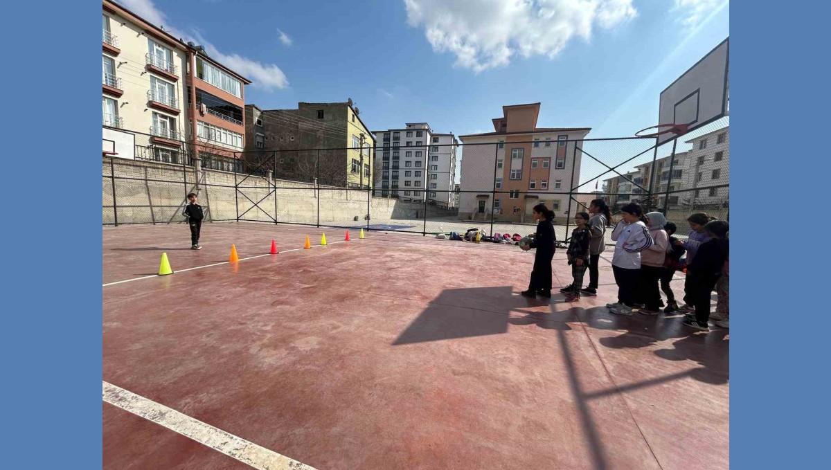 Elazığ'da çocuklar sporda ilk adımını atıyor