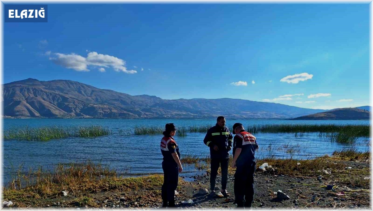 Elazığ'da jandarma ekipleri vatandaşları çevre kirliliği konusunda bilgilendirdi