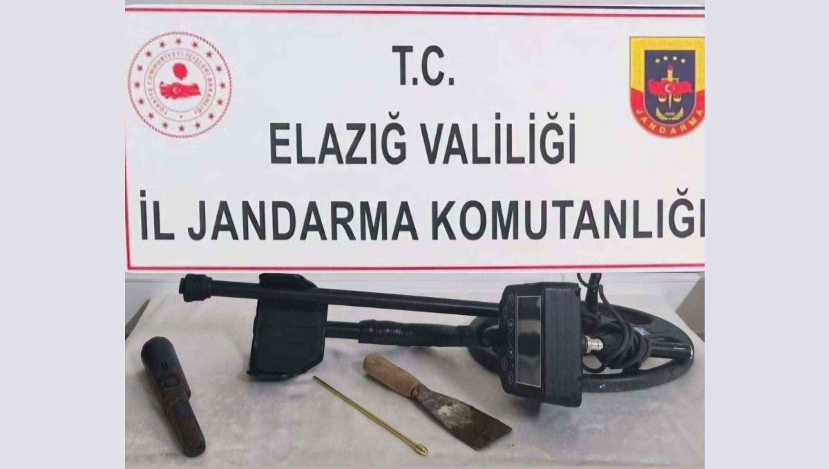 Elazığ'da kaçak kazı yapan 2 şüpheli yakalandı