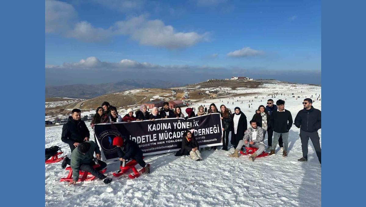 Elazığ'da 'Kadınlarımızın Melodisi' Projesi sürüyor