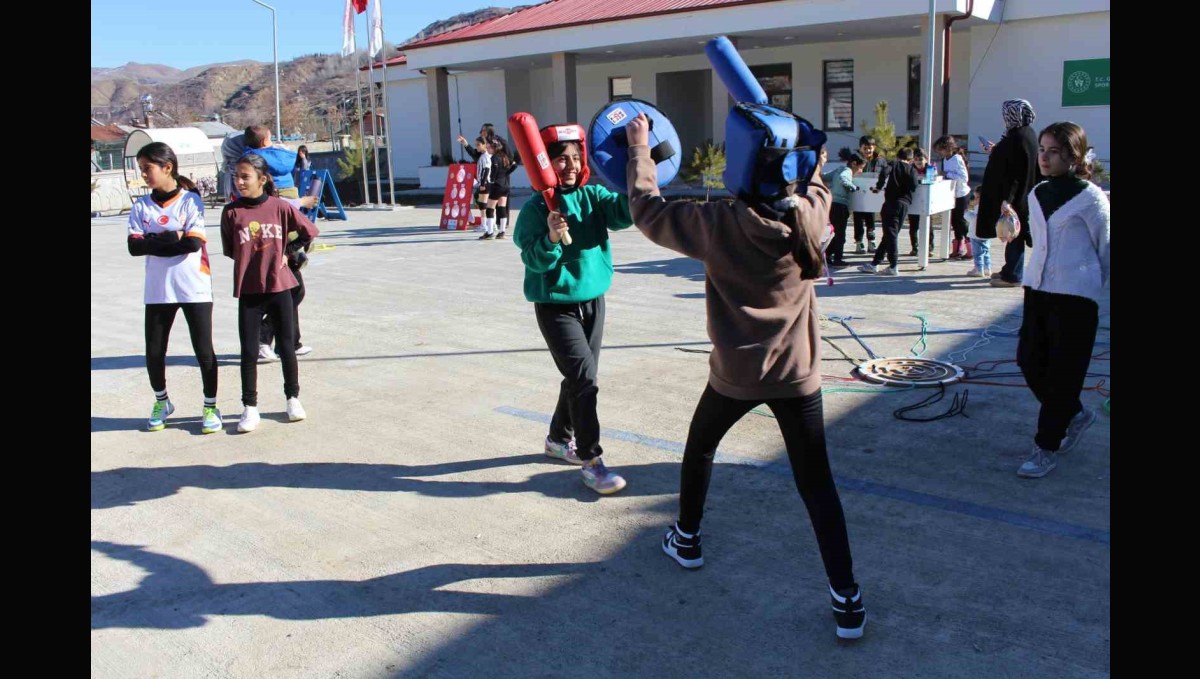 Elazığ'da kış kampı coşkusu