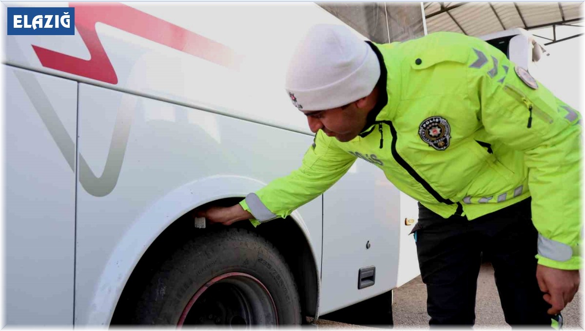 Elazığ'da kış lastiği denetimleri sürüyor