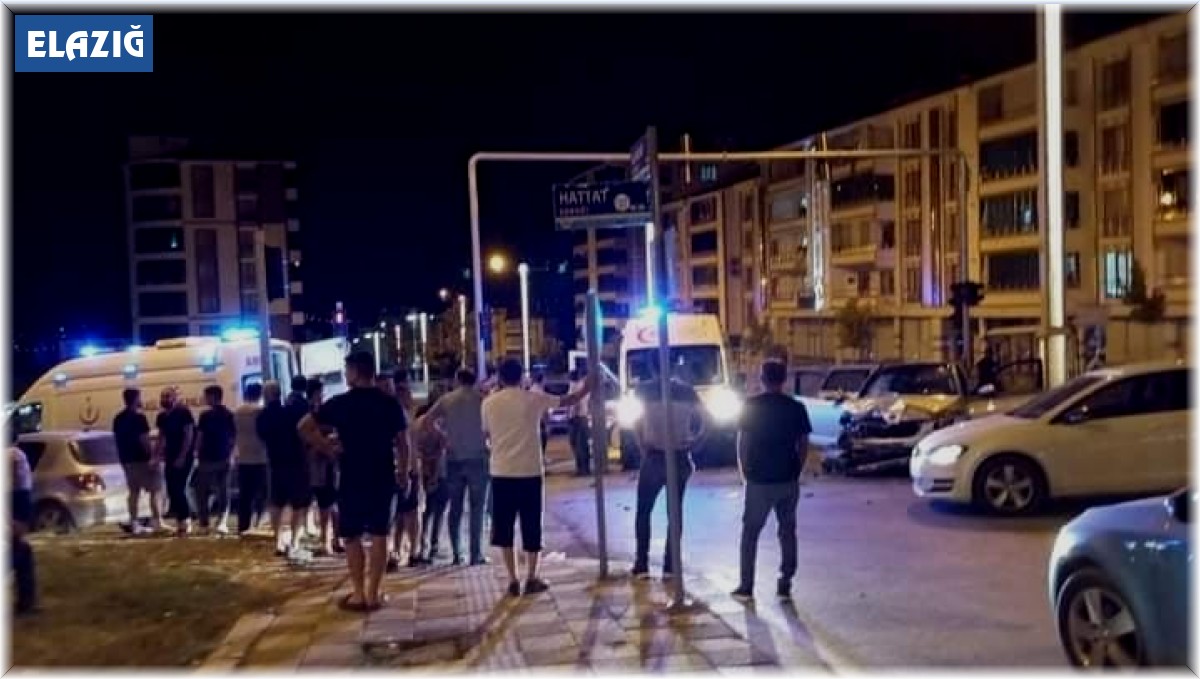 Elazığ'da trafik kazası: 3 yaralı