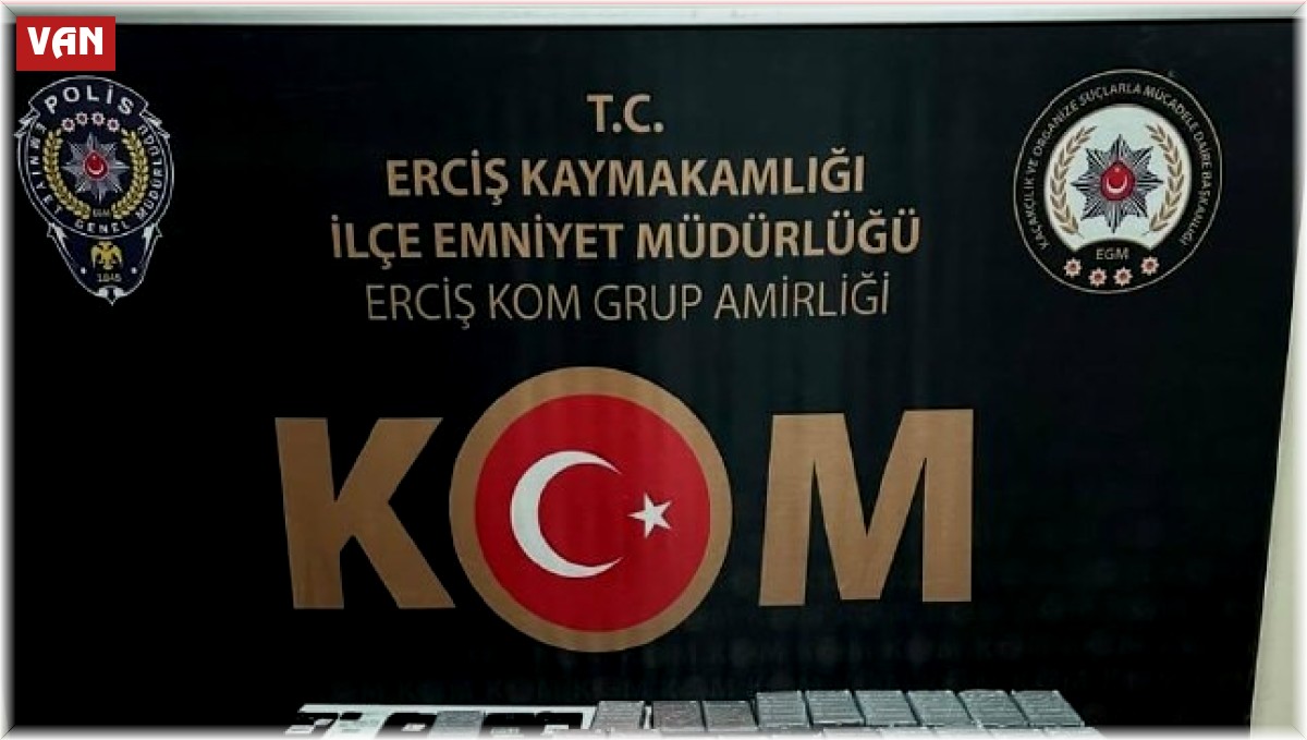 Erciş'te kaçak cep telefonu ele geçirildi