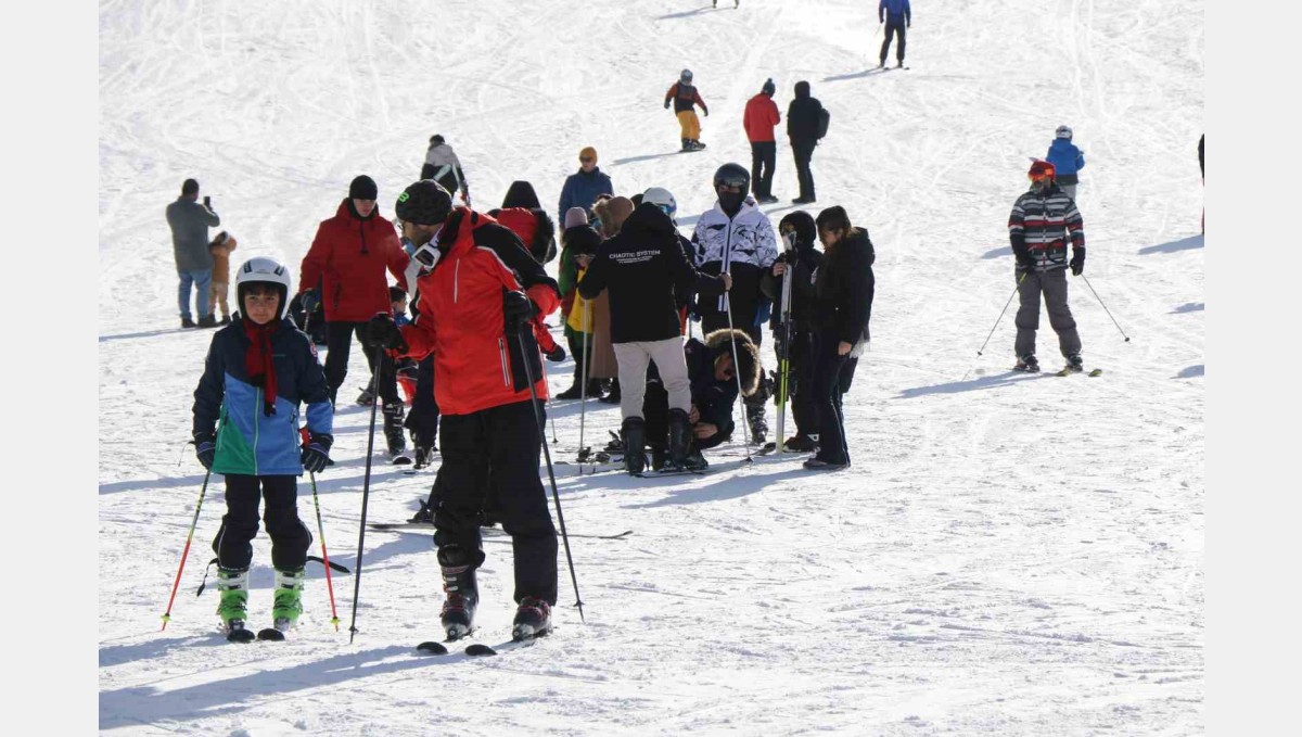 Ergan Kayak Merkezi sömestir tatilinde doldu taştı