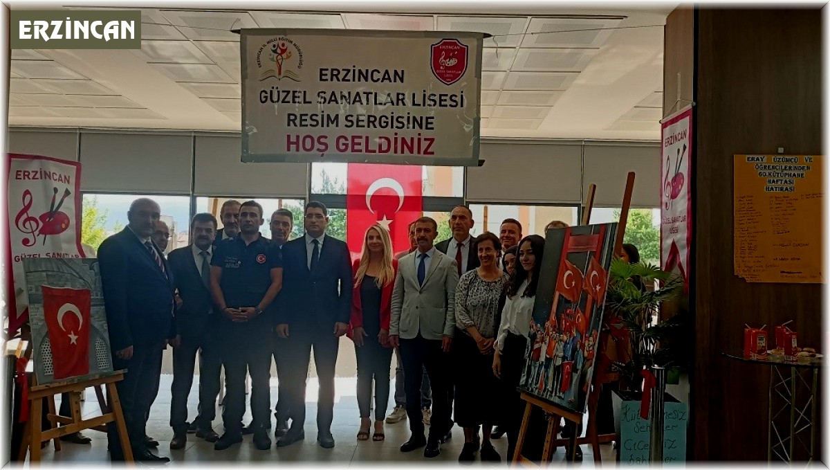 Erzincan'da 15 Temmuz resim ve kitap sergisi açıldı