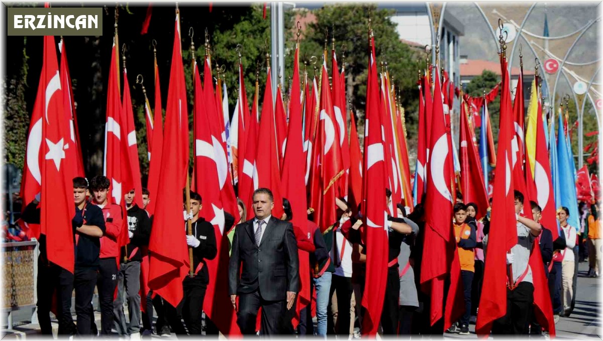 Erzincan'da Cumhuriyet'in 101. yılı coşkuyla kutlandı