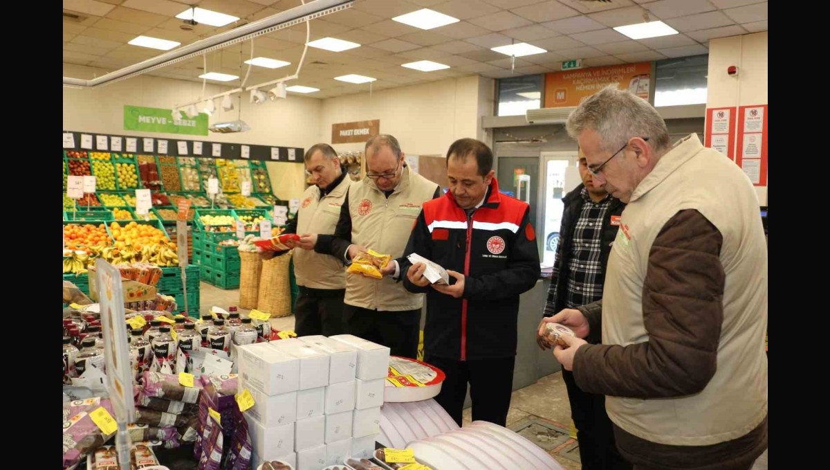 Erzincan'da gıda satış noktaları ve ramazan kolileri denetlendi