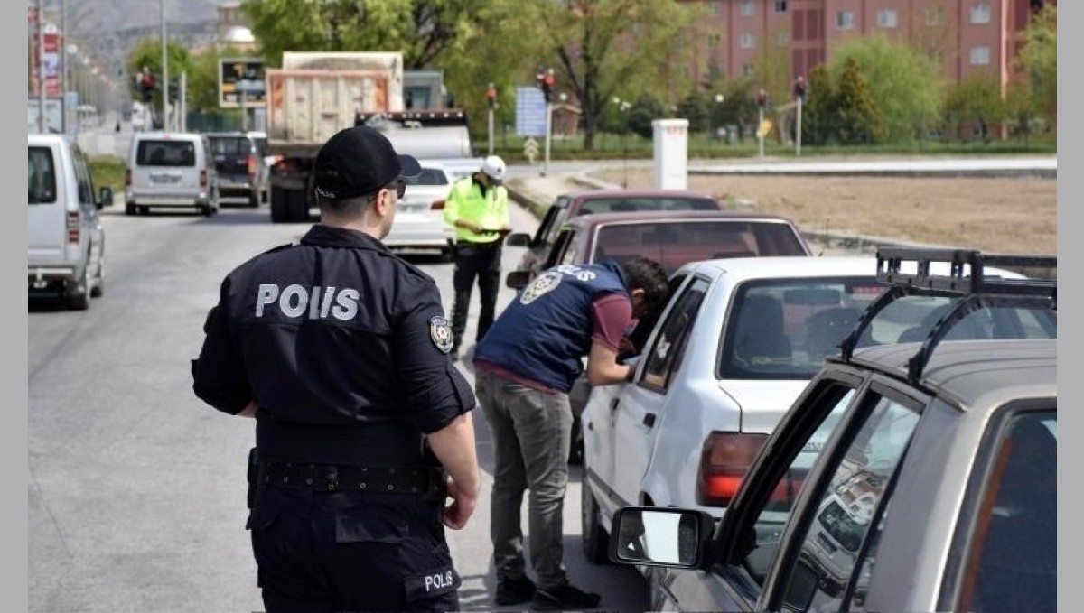 Erzincan'da toplamda 33 yıl 11 ay 8 gün hapis cezası olan 14 şahıs yakalandı