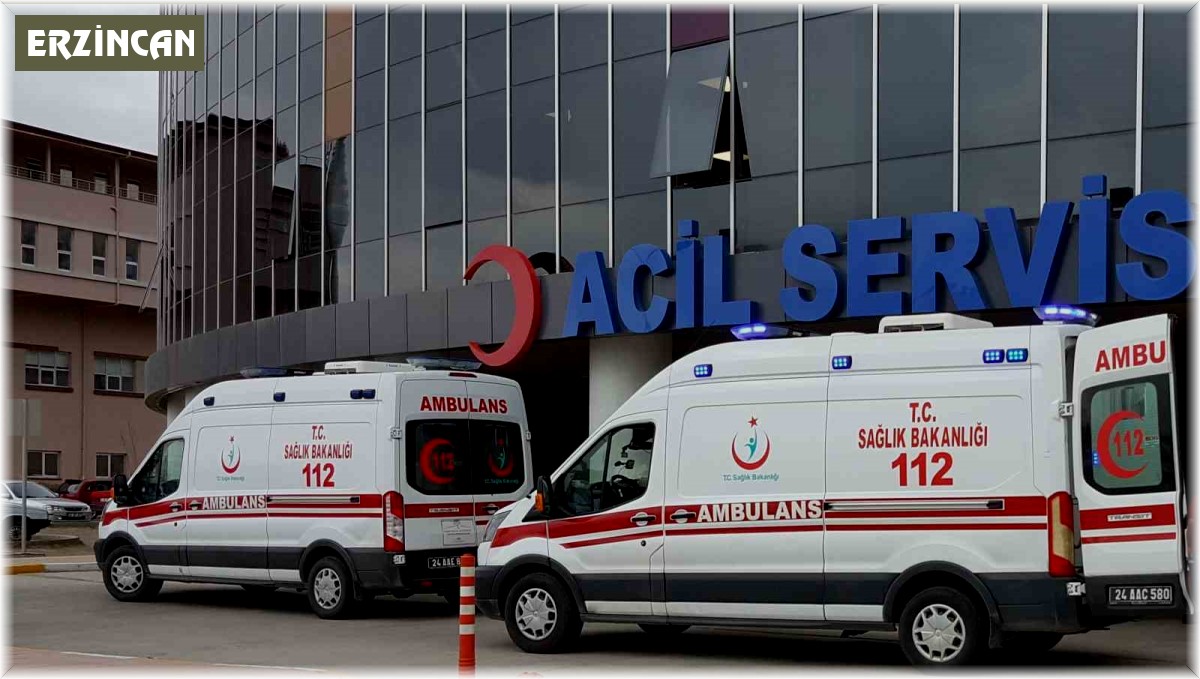 Erzincan'da trafik kazası: 9 yaralı