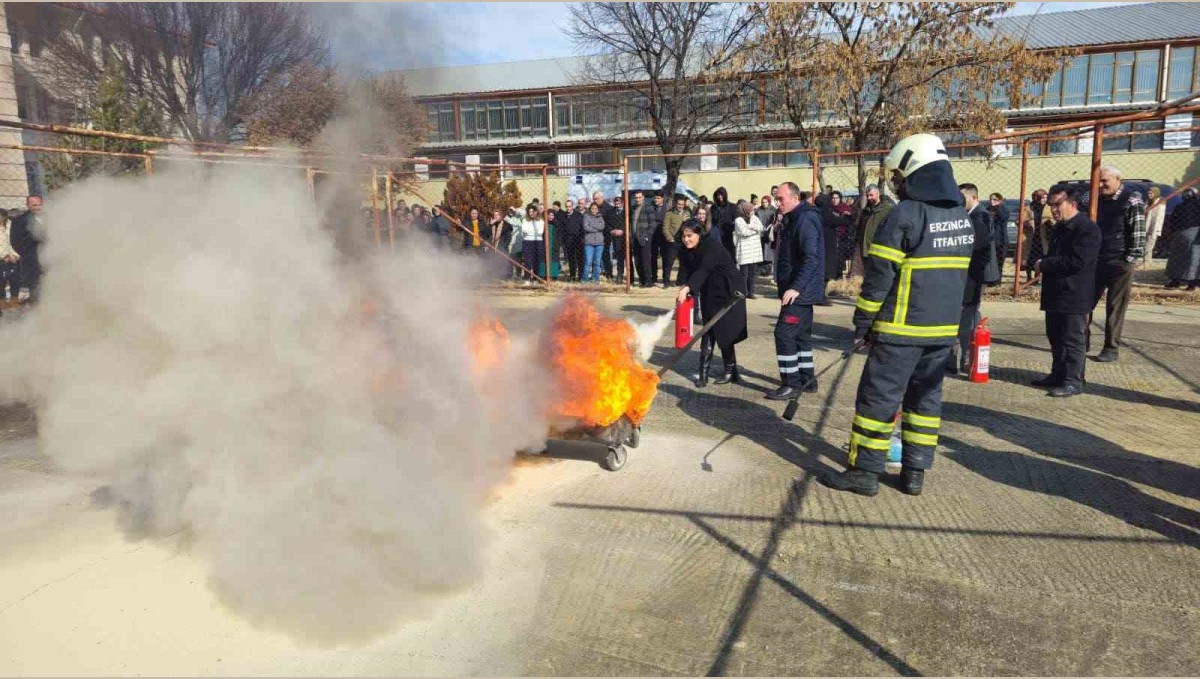 Erzincan'da uygulamalı yangın tatbikatı gerçekleştirildi