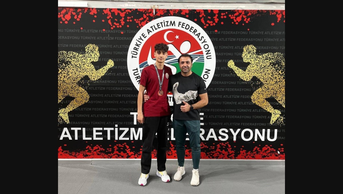 Erzincanlı atletizm sporcusu Türkiye 3'üncüsü oldu