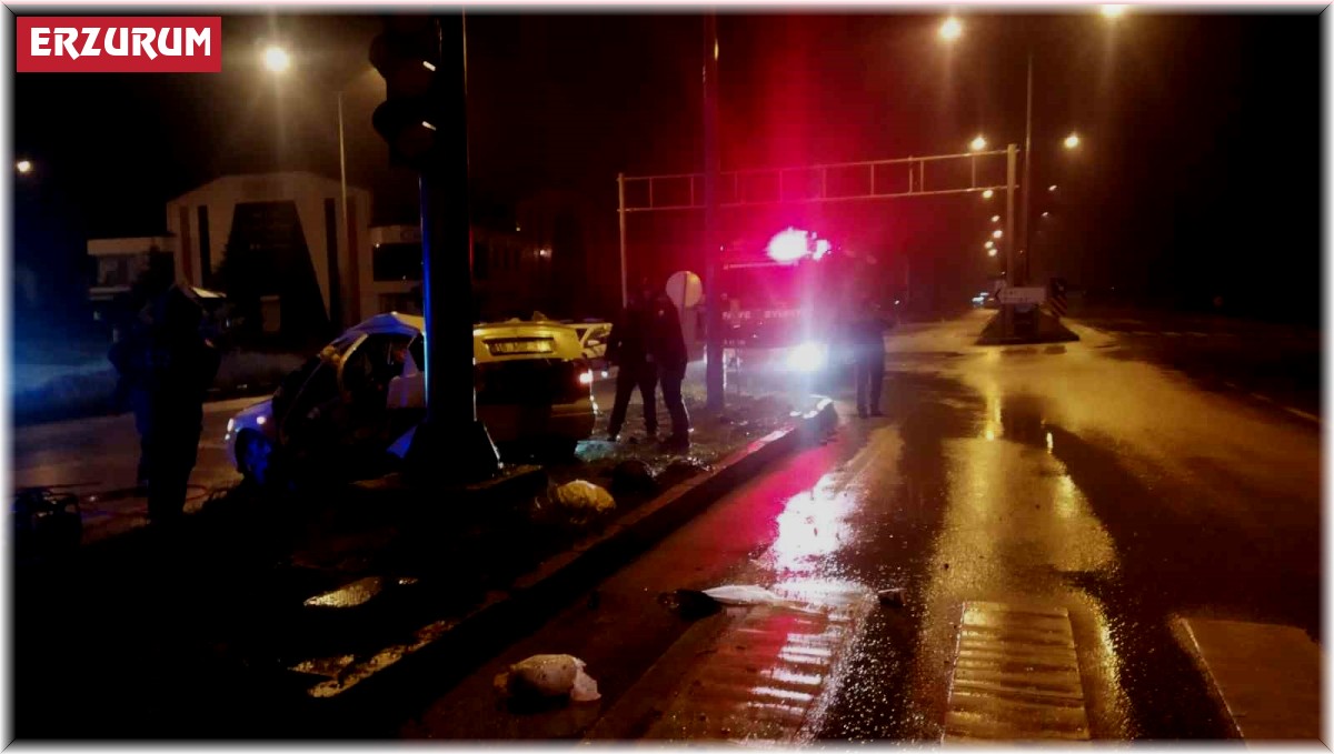 Erzurum'da feci kaza: 3 ölü, 5 yaralı