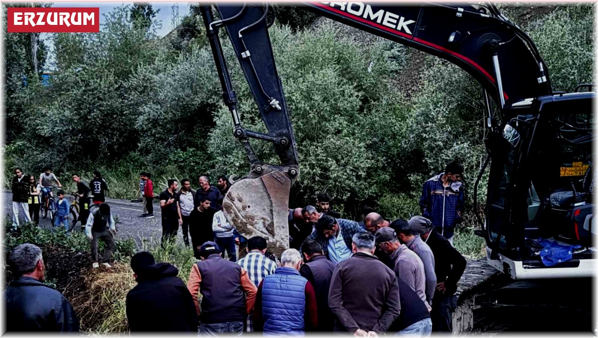 Erzurum'da sel ve yağış ilçeleri felç etti