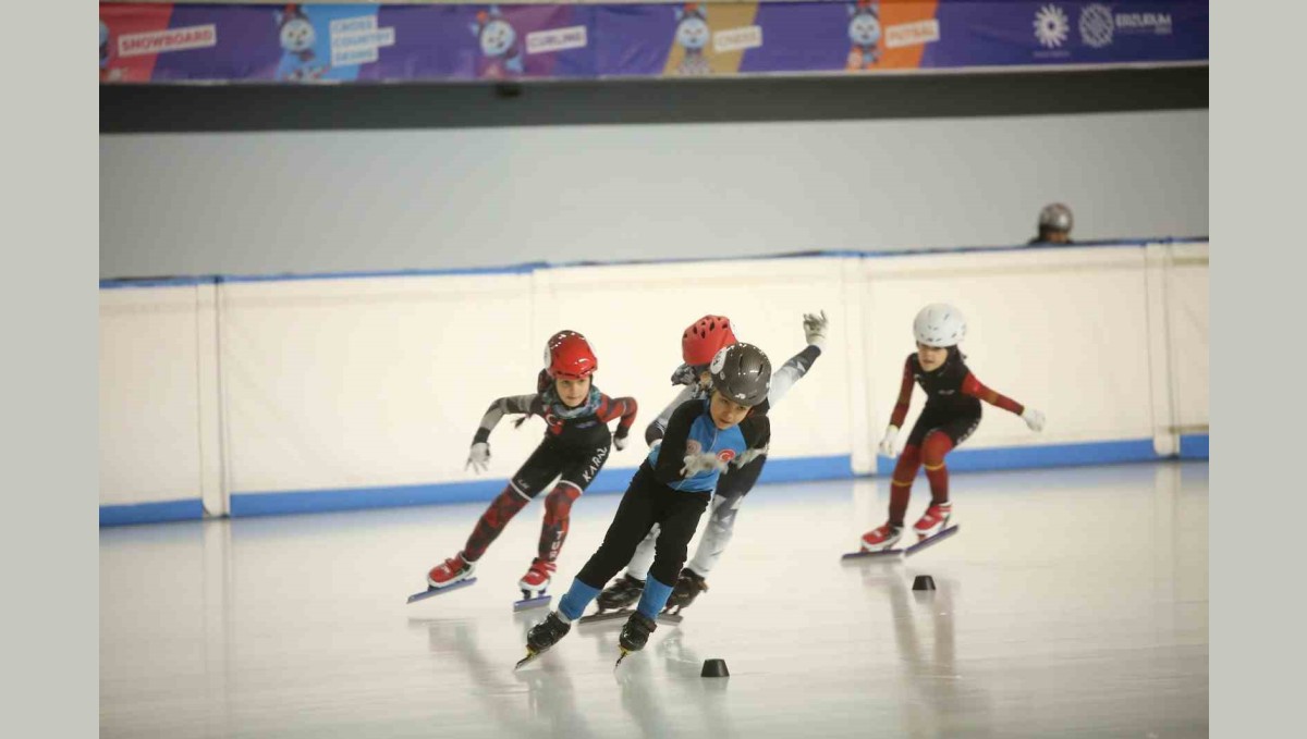 Erzurum'da short track yarışları başladı