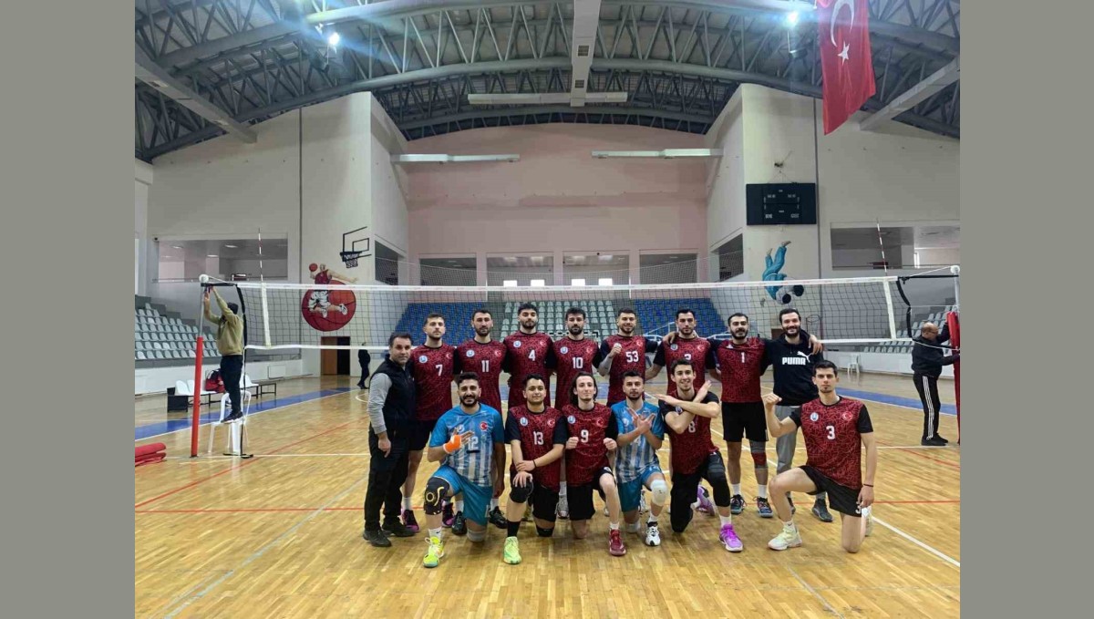 Erzurum Gençlik Spor Voleybol Kulübü deplasmandan 3 puanla dönüyor