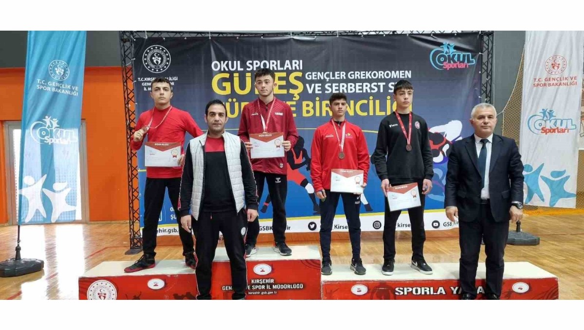 Güreşte Elazığlı sporculardan önemli başarı