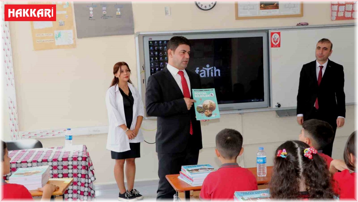 Hakkari'de 65 bin 827 öğrenci ders başı yaptı